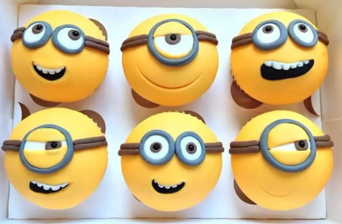 Minions Cup Cakes