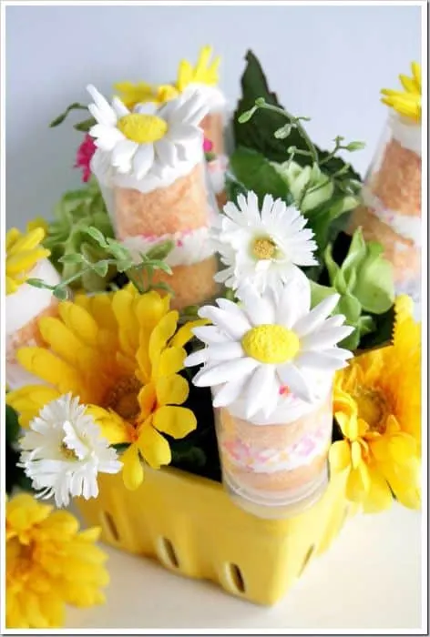 Mothers Day Cake Push Pops