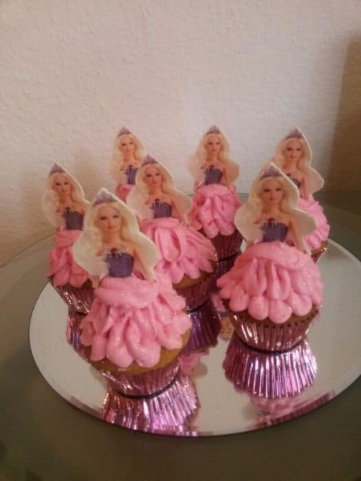 Barbie Cupcakes with Topper